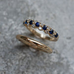 Elegant sæt af ringe med vintage blå zirkon