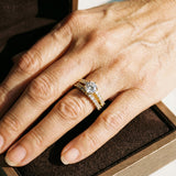 Forlovelsesring med zirkon