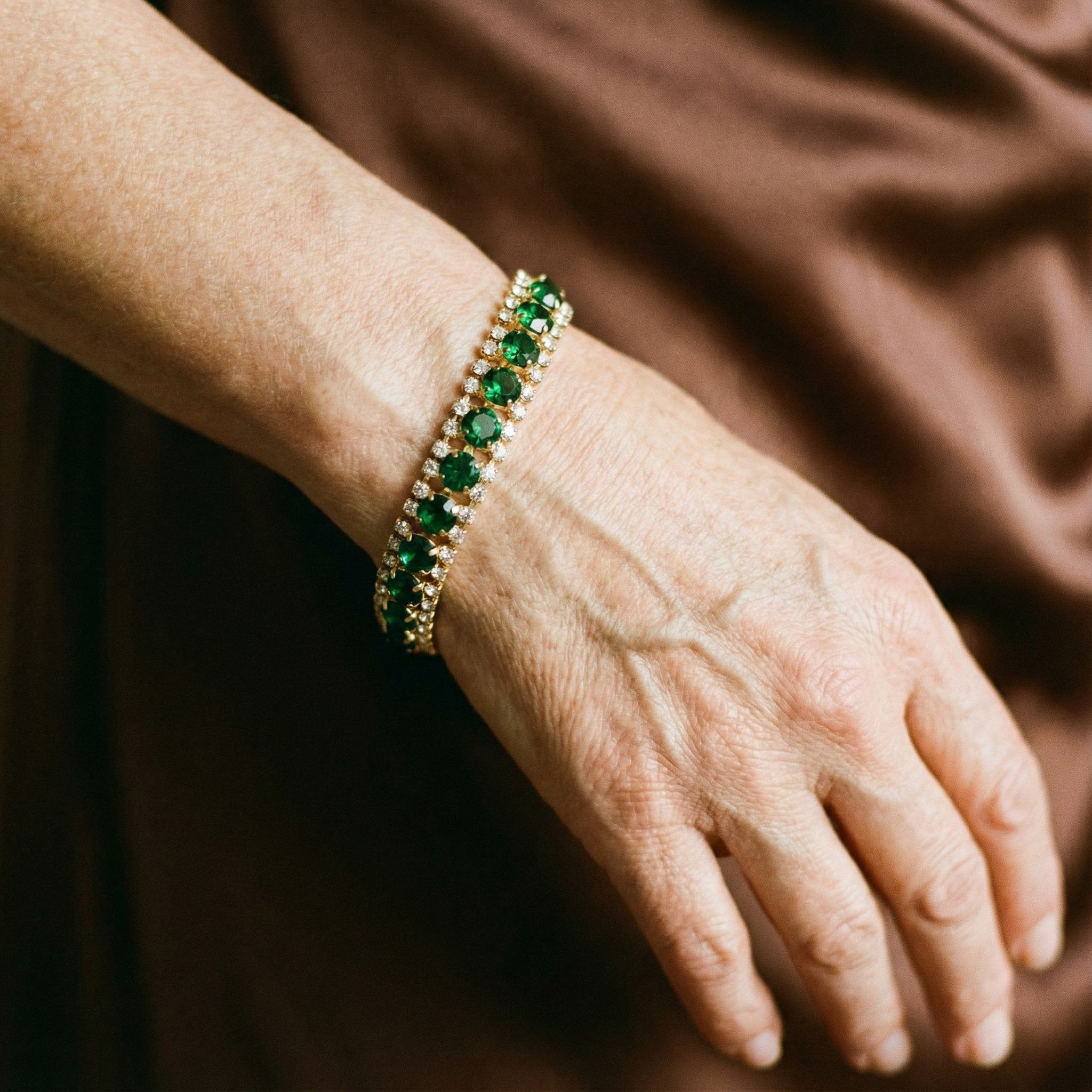 Guld og Grøn Armbånd