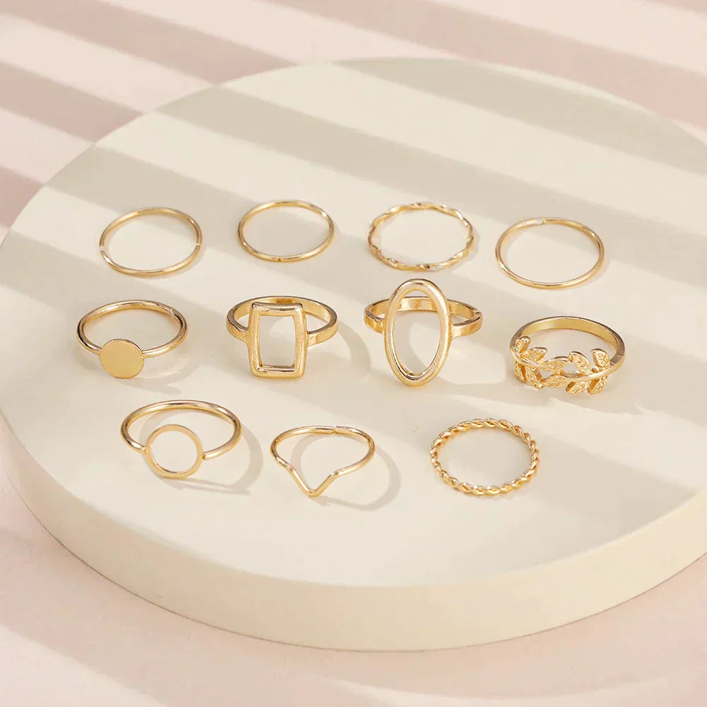 Sæt med 11 vintage ringe i sølv