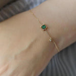 Gul Bracelet med Grøn Krystal
