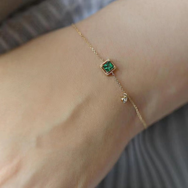 Gul Bracelet med Grøn Krystal