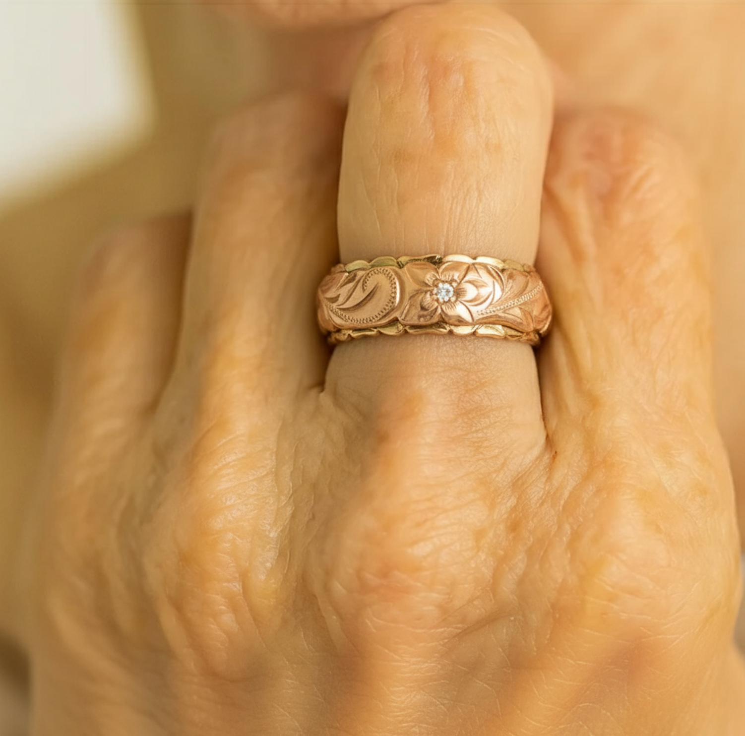 Vintage Ring med Lyserød Guld Blomst