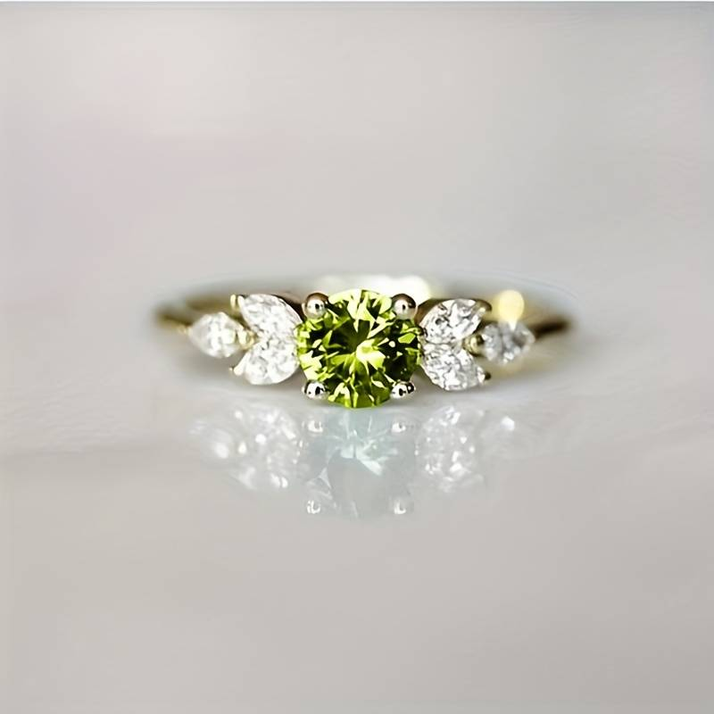 Vintage Ring med Grøn Zirkonia