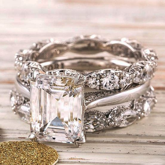 Vintage Sølv Ring med Glitrende Lag