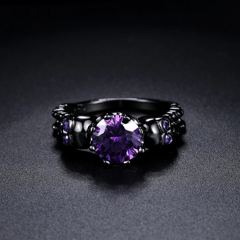 Vintage Czarny Ring med Rund Lilla Ædelsten og Elegant Mønster