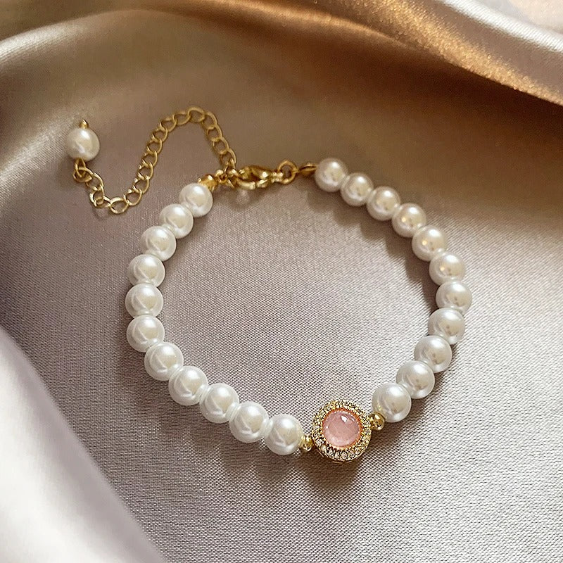 Vintage armbånd med perler og rosa kvarts i guld